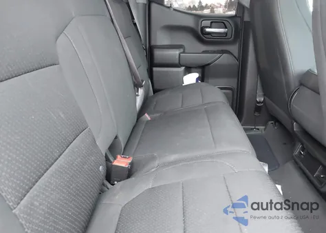 2021 Chevrolet Silverado 1500 4Wd Standard Bed Custom z USA, uszkodzony, nr VIN 1GCRYBEK1MZ351393